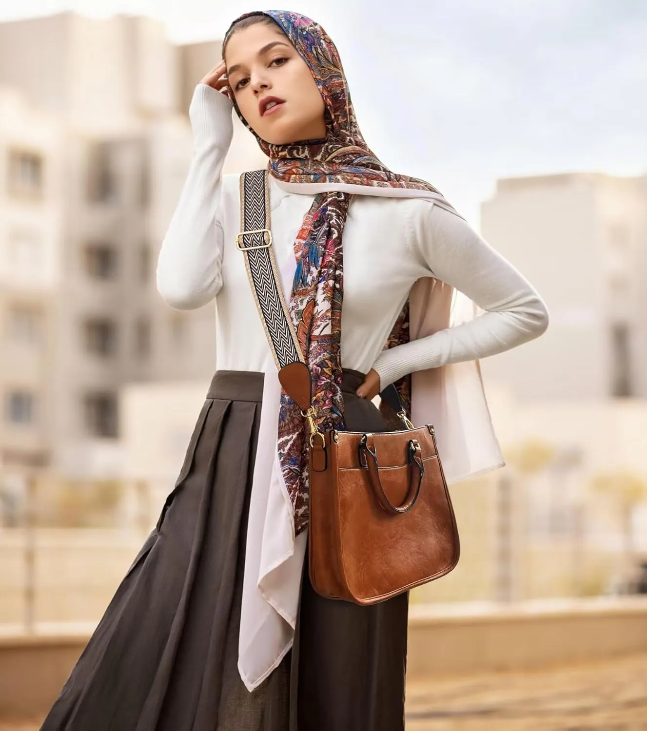 AUYOCO Vegan Leather Crossbody Bags for Women, Crossbody Purse with Guitar Strap Zipped Pockets Handbag Shoulder Bag