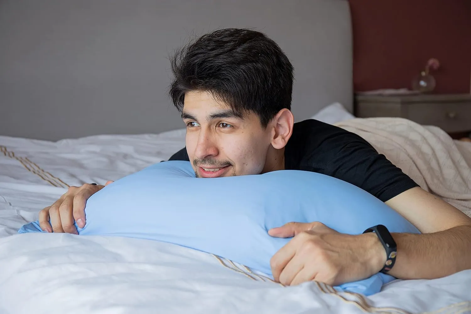 Avolare Cooling Pillow Cases, Arc-Chill Q-max>0.5 Cool Pillowcases for Hot Sleepers, Soft Silky 20" x 30" Summer Pillow Cover with Zipper (Blue, Standard & Queen Size)