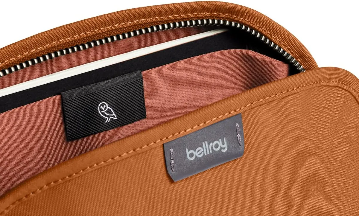 Bellroy Classic Pouch, Everyday kit, Leather and Woven Fabric (pens, Cables, Cosmetics, Personal Items)
