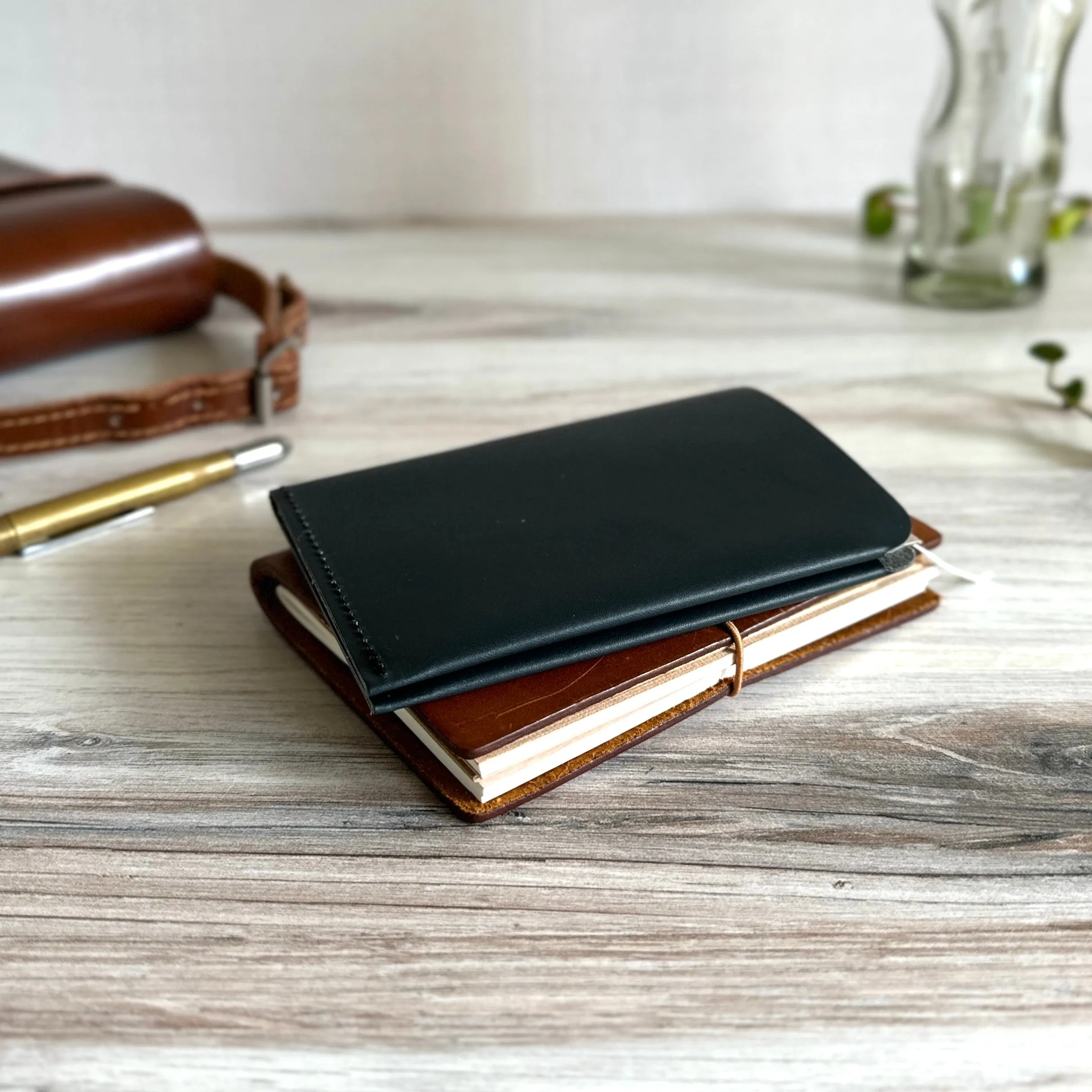 [BKx1.61] Portfolio Folder // Navy (Passport)