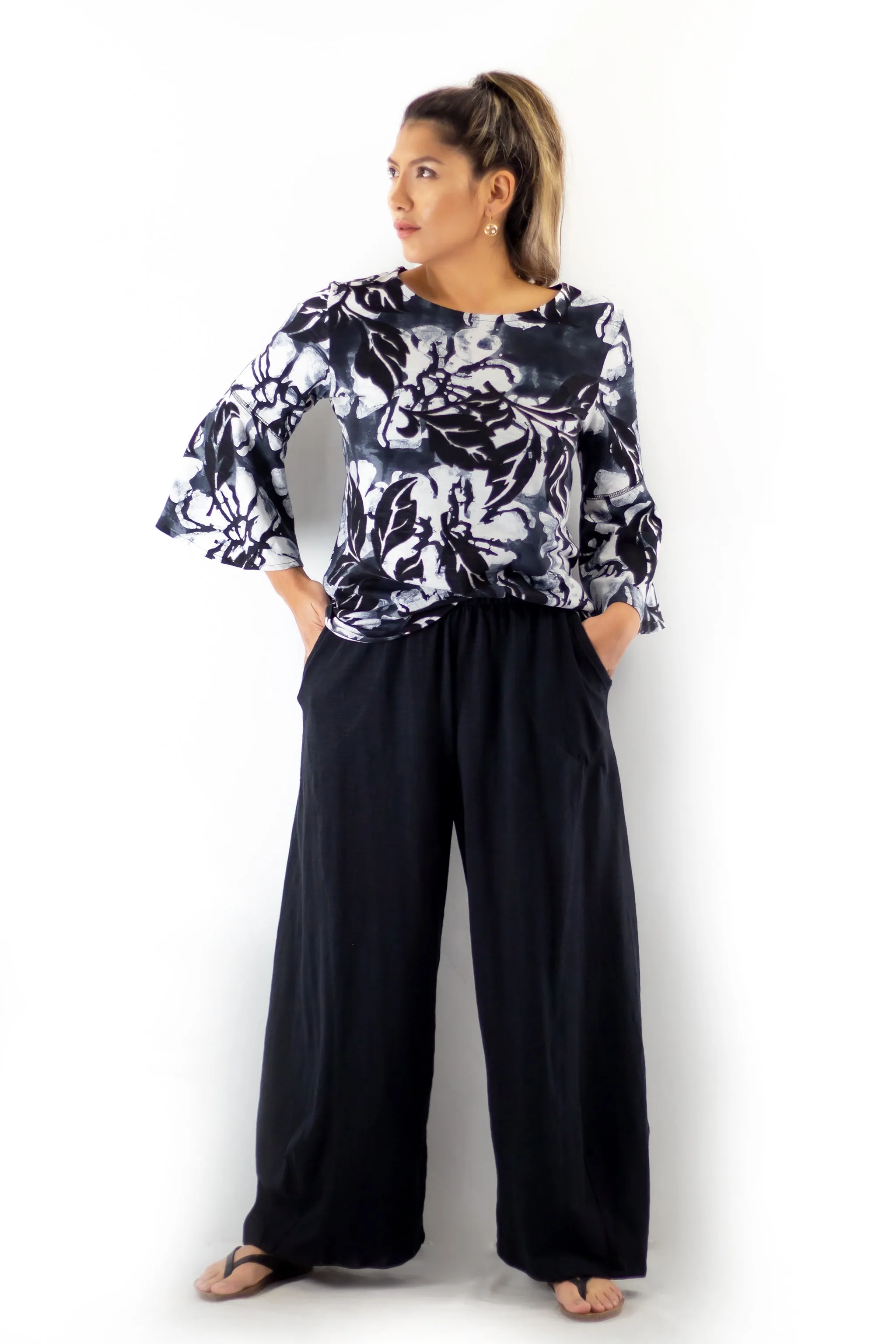 Divided Pants - 2217 - Solids