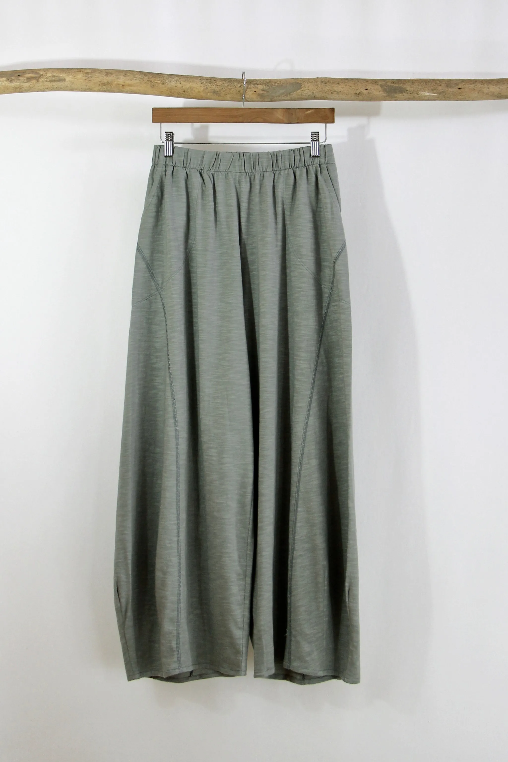 Divided Pants - 2217 - Solids