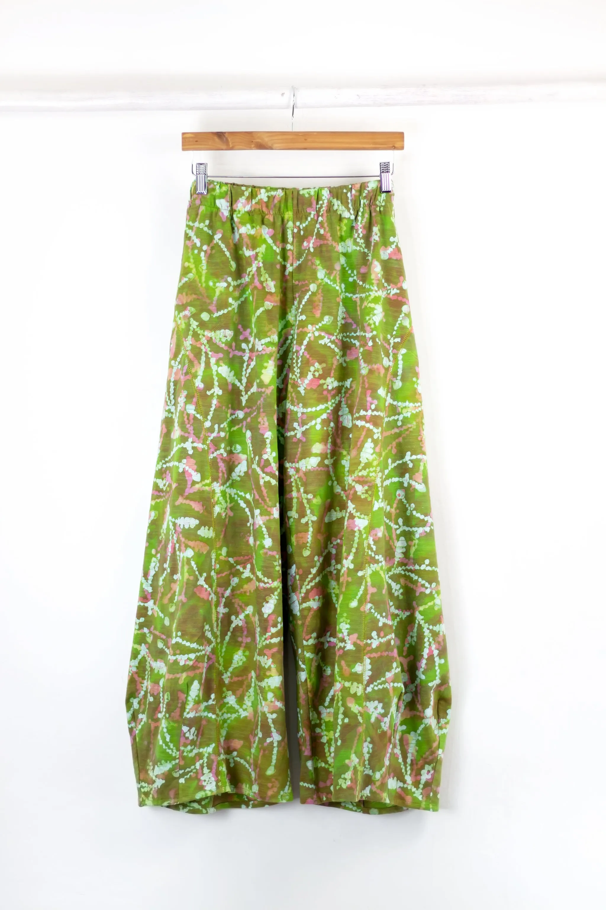 Divided Pants 2217 - Sprigs MultiVerdi