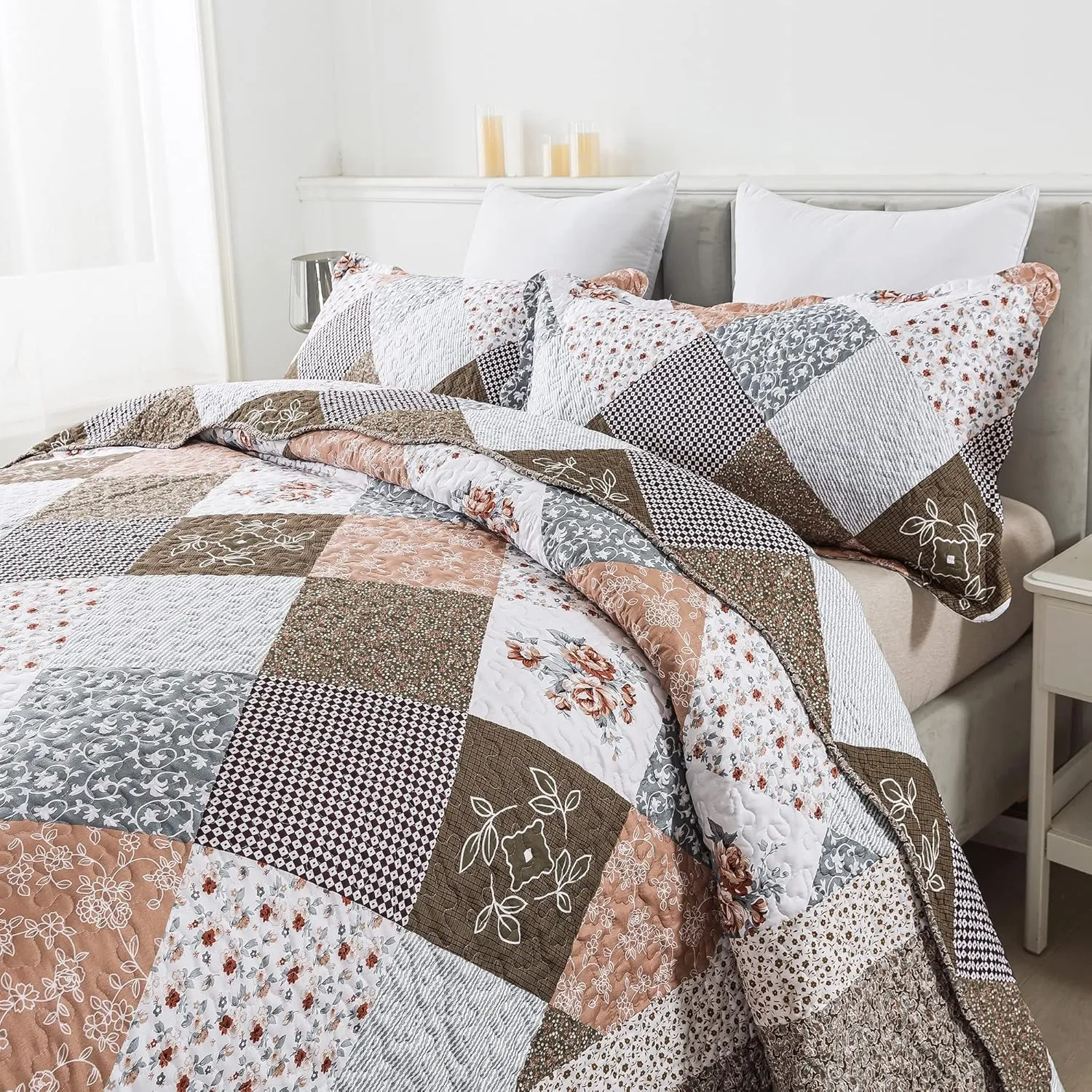 HoneiLife Oversized King Bedspreads 120x120-3 Pcs California King Quilt, Extra Large Quilt Sets All Season Use,Rustic Bedding Sets King Size,Reversible Coverlet Lightweight Microfiber Bed Quilts