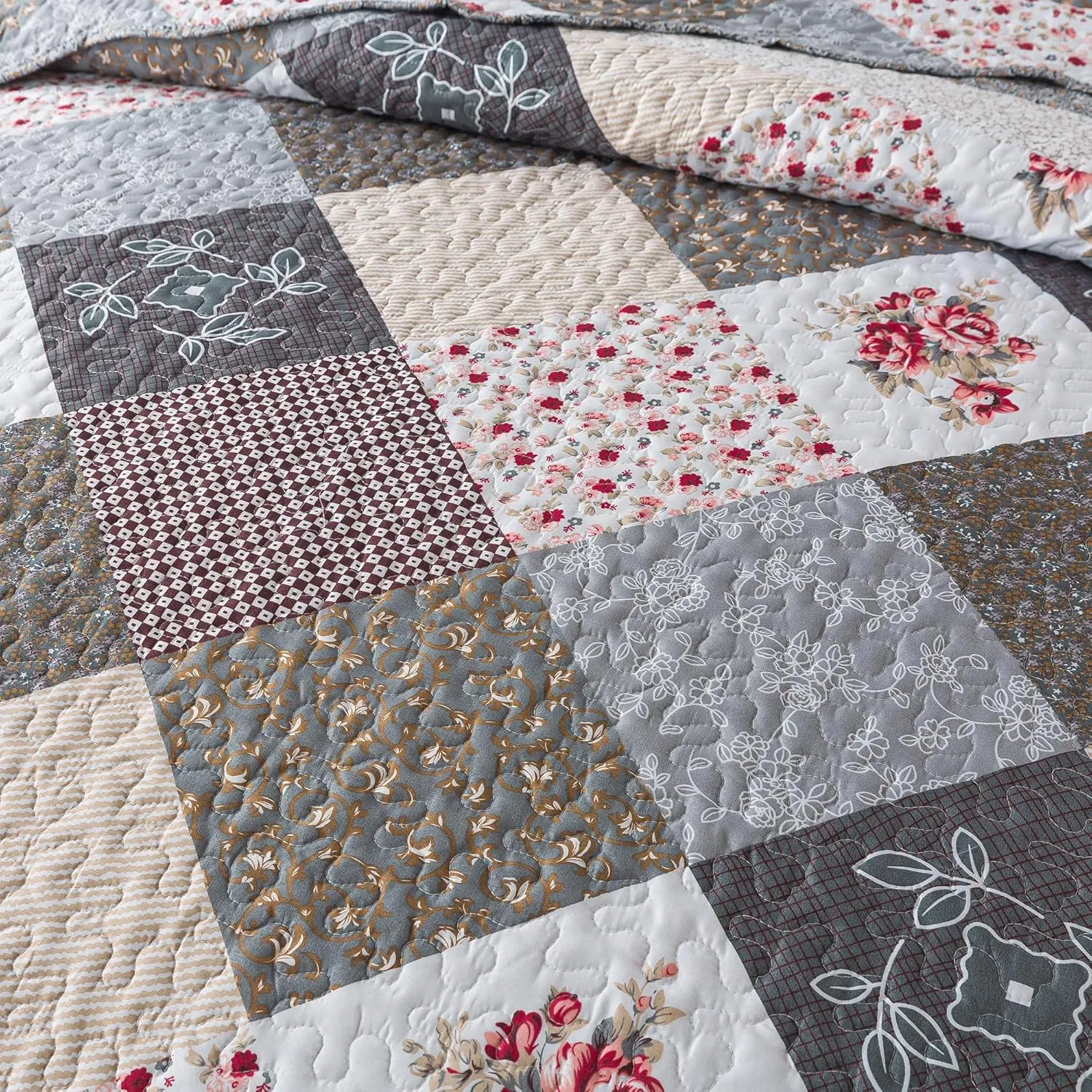 HoneiLife Quilt Set King Size - 3 Piece Microfiber Reversible Bedspreads Patchwork Coverlets Floral Bedding Set All Season Quilts-Grey Rose