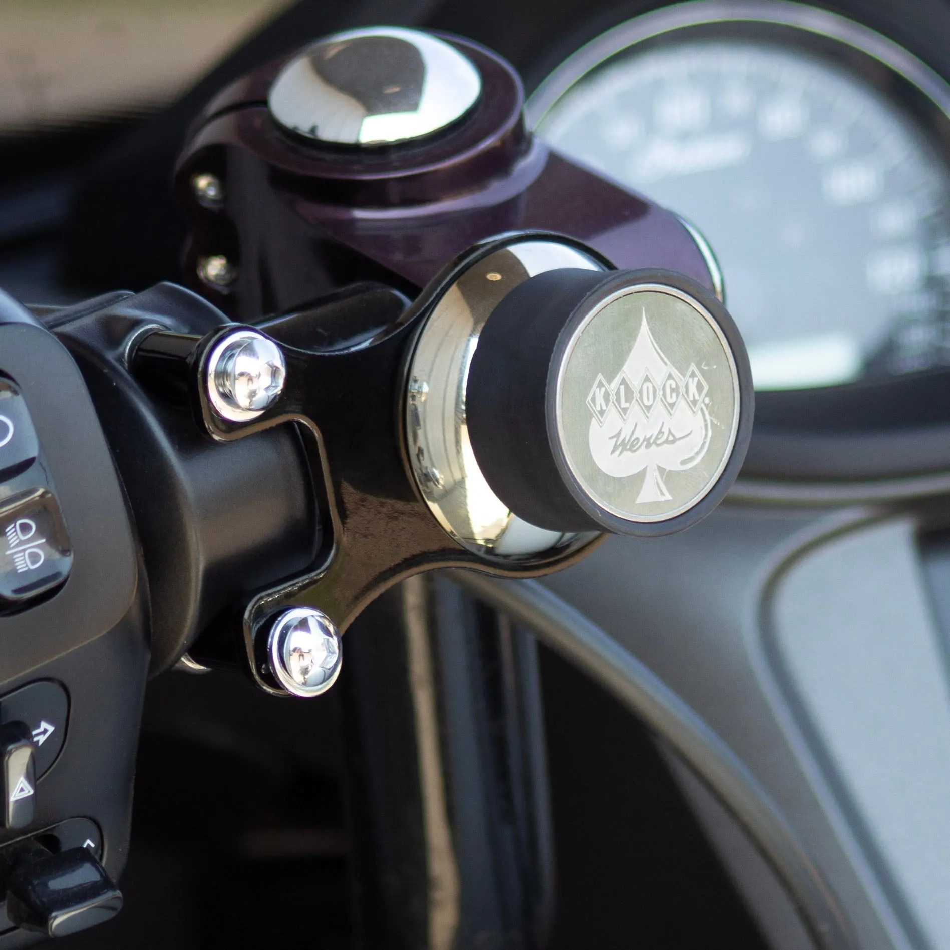 iOmounts® Magnetic Phone Mount for Indian® 2014-2025 Chief, Chieftain, Roadmaster and Springfield