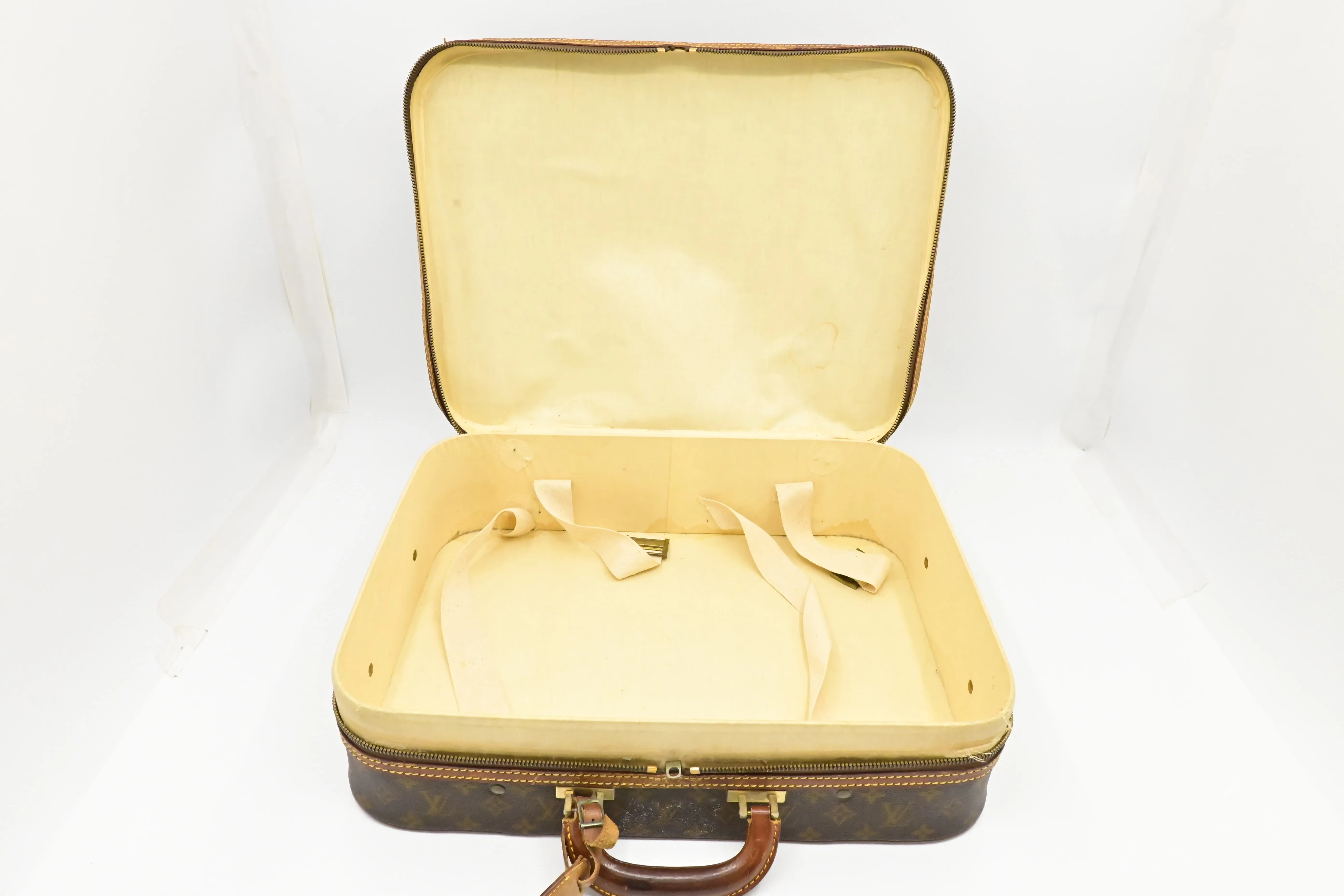 Louis Vuitton Stratos 50 in Monogram Canvas