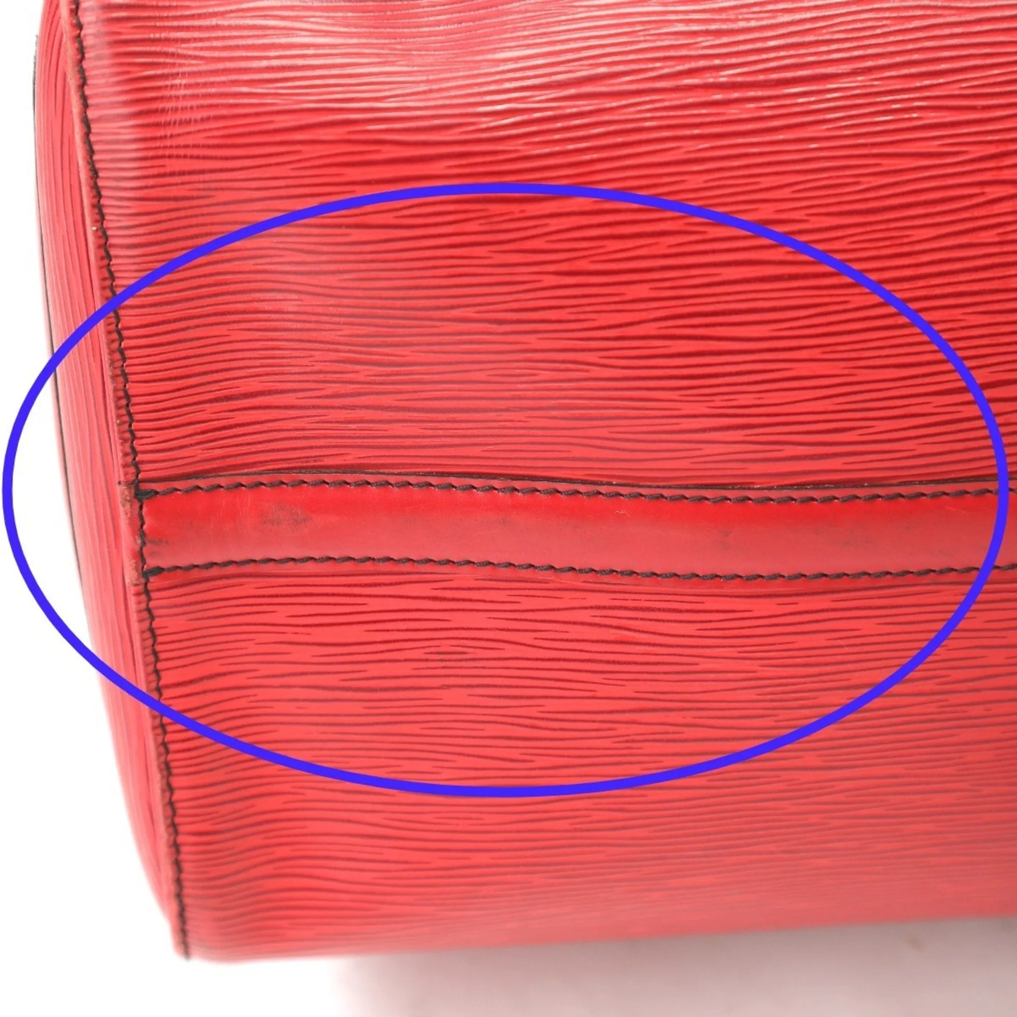 Luxurious Leather Travel Bag with Name Tag and Handle Holder