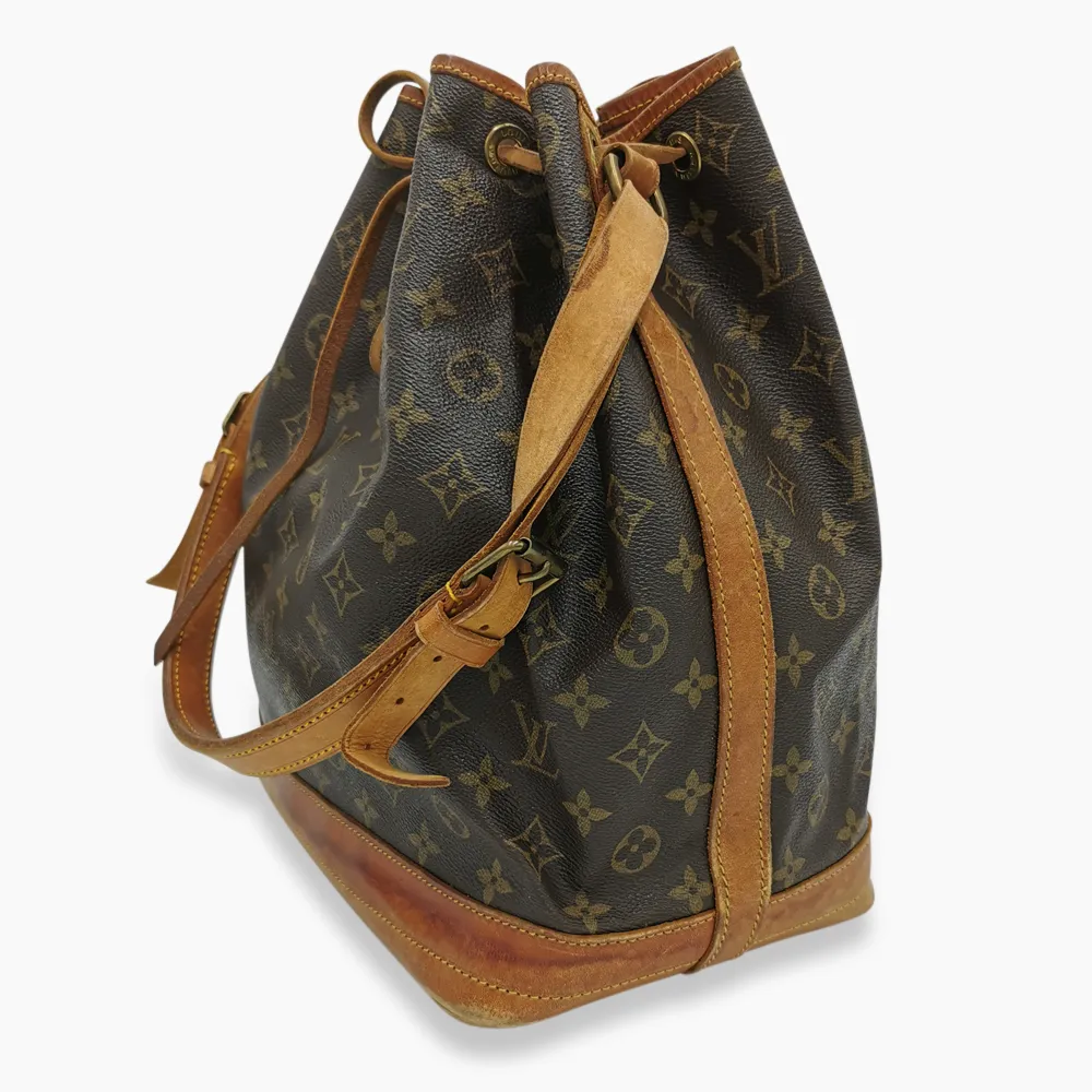 Monogram Canvas Noé