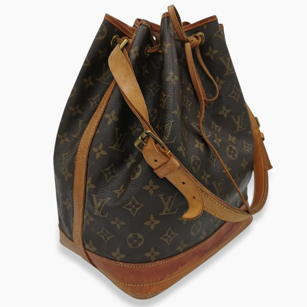 Monogram Canvas Noé