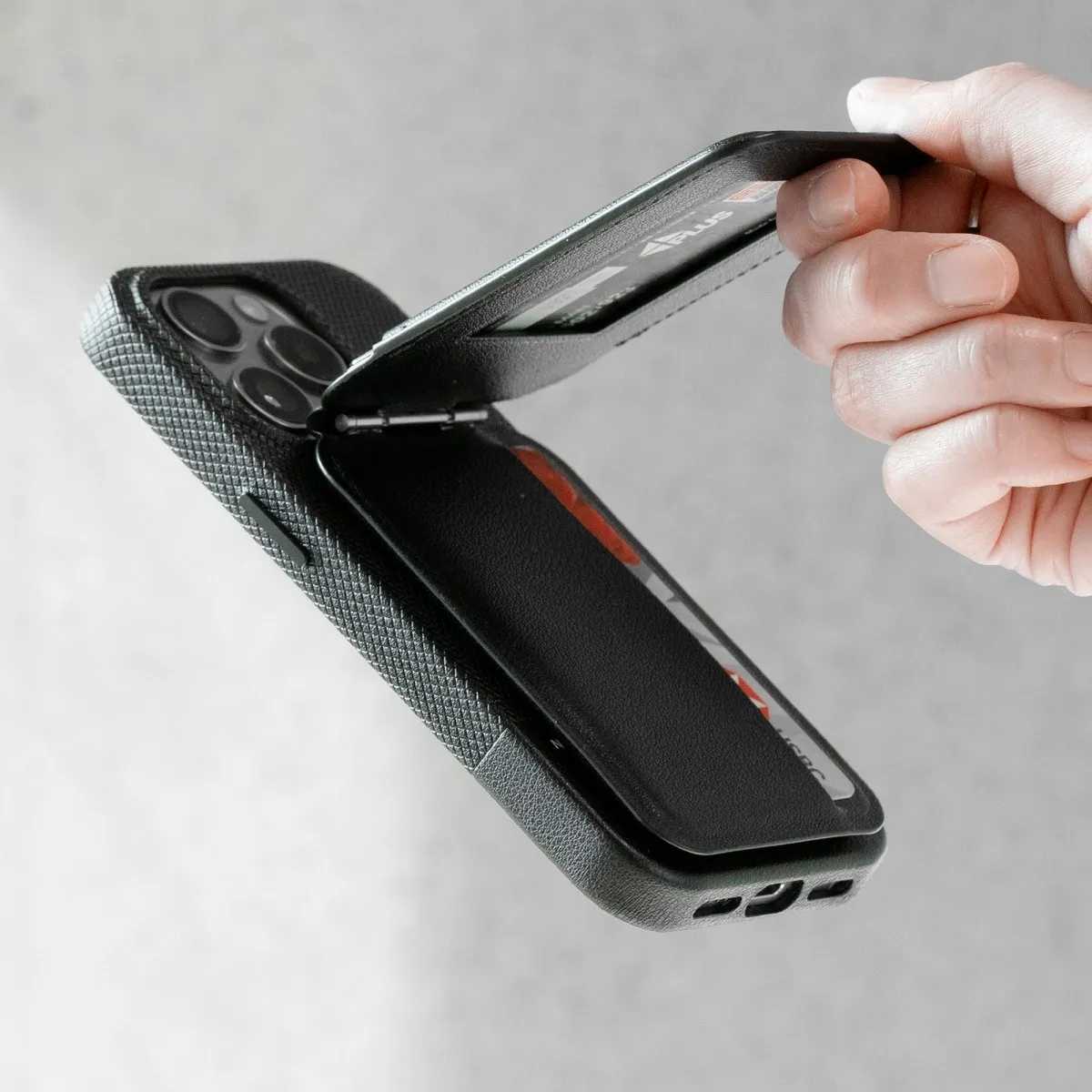 Native Union Active Wallet Stand | Magnetic
