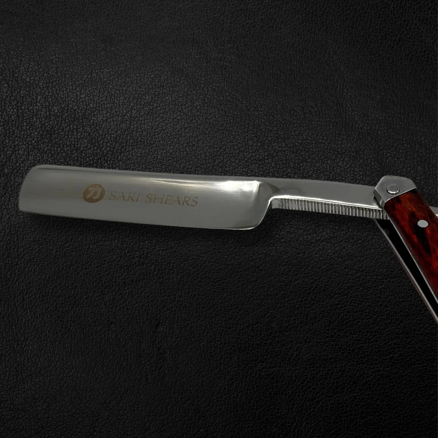 Saki Shears Professional Straight Razor for Men - Barber Shaving Razor - Stainless Steel, Wood Handle and Display Box (Hagane)