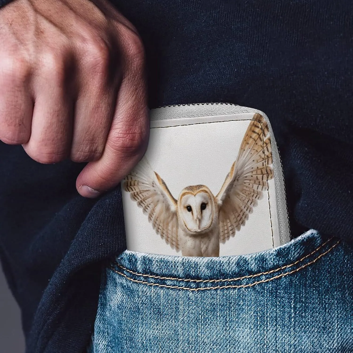 Slim Credit Card Holder Minimalist A Barn Owl Printing Leather Card Bag Compact Card Organizer For Daily Use