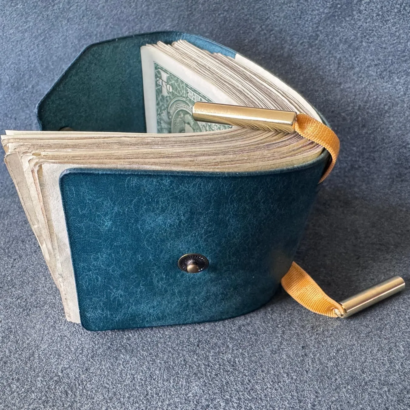 The Cash Wrap Wallet, Fast Cash Access Money Holder for Cash, Leather Money Wallet Organizer, Handy Purse Bands with Magnetic Clasp for Men (Purple)