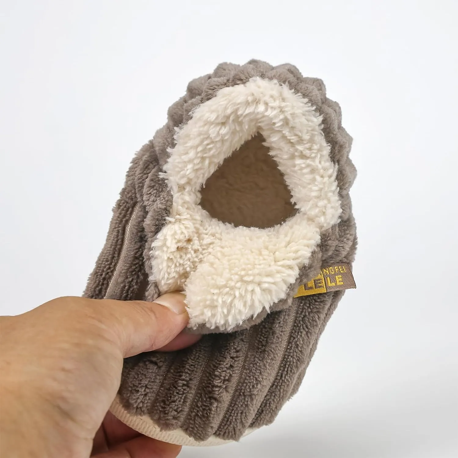WILLFUN Unisex-Child Fleece Slippers Boys Girls Warm Winter Indoor/Outdoor Shoes for Little Kids