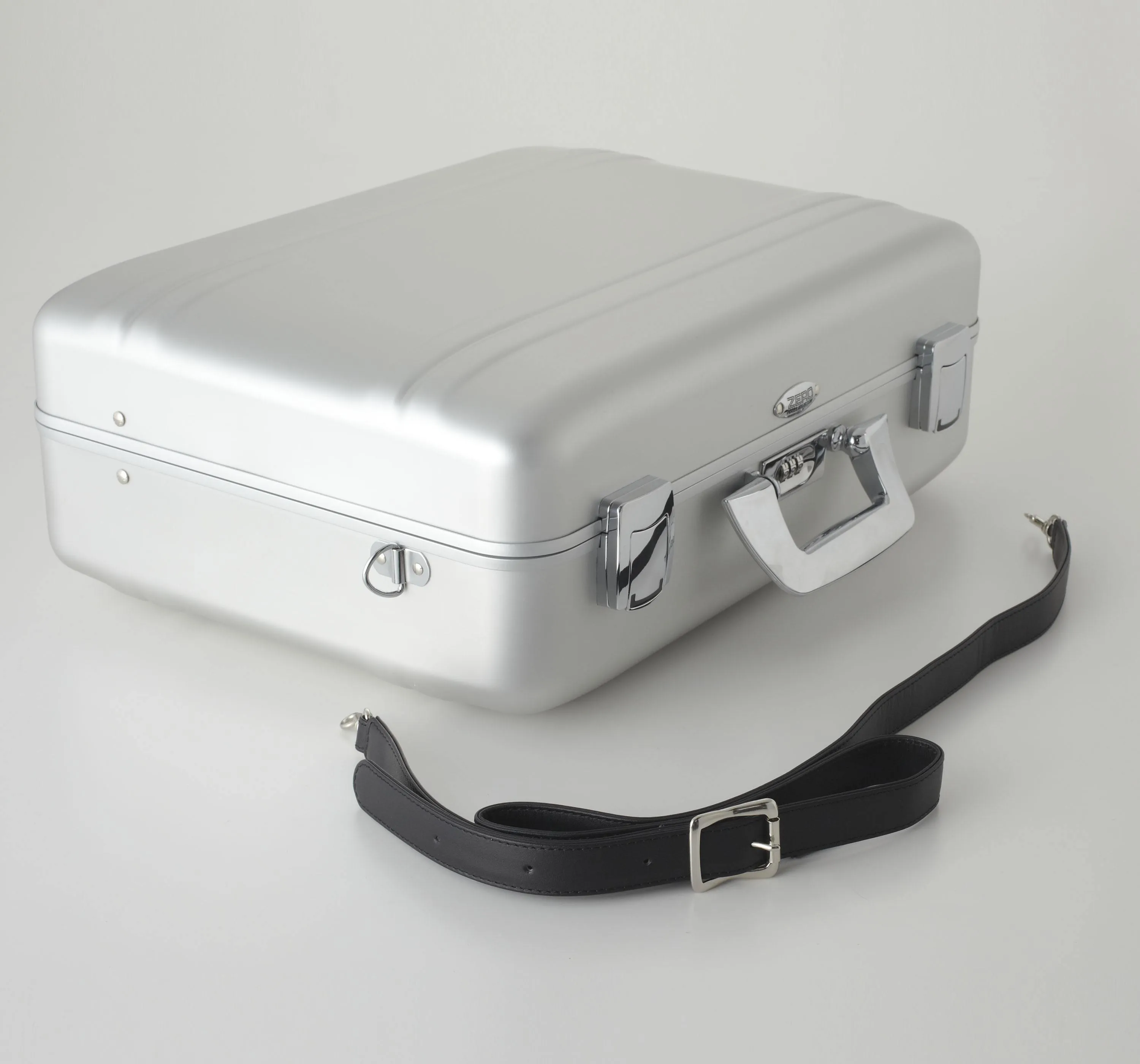 ZERO Halliburton Technical Camera Case