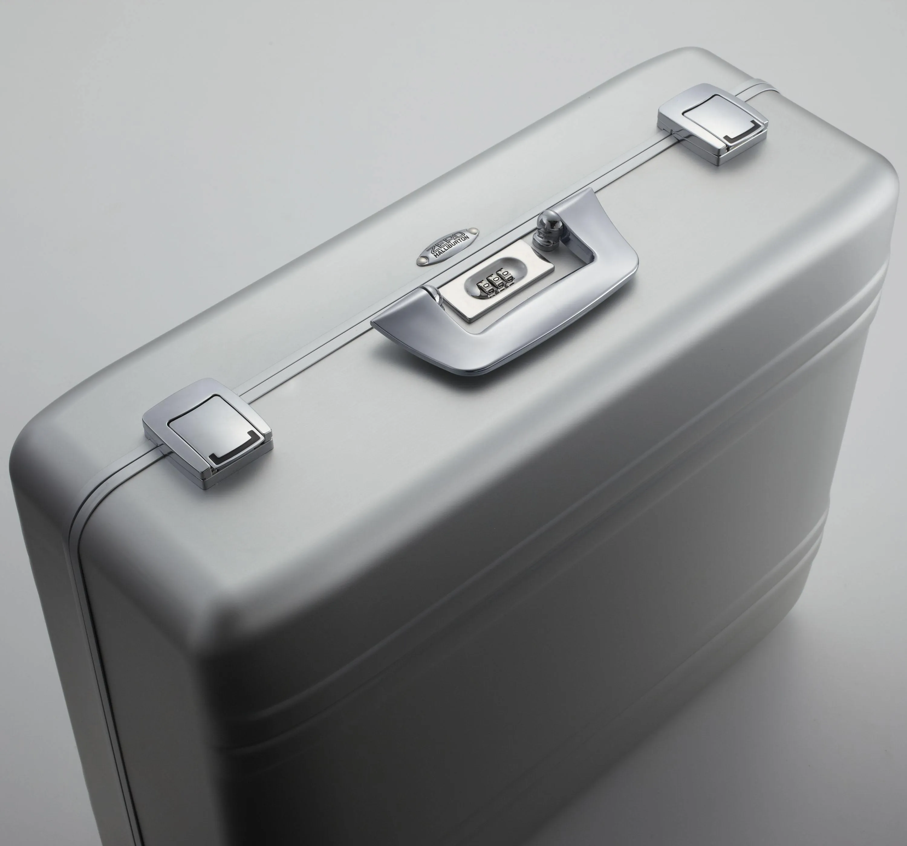 ZERO Halliburton Technical Camera Case
