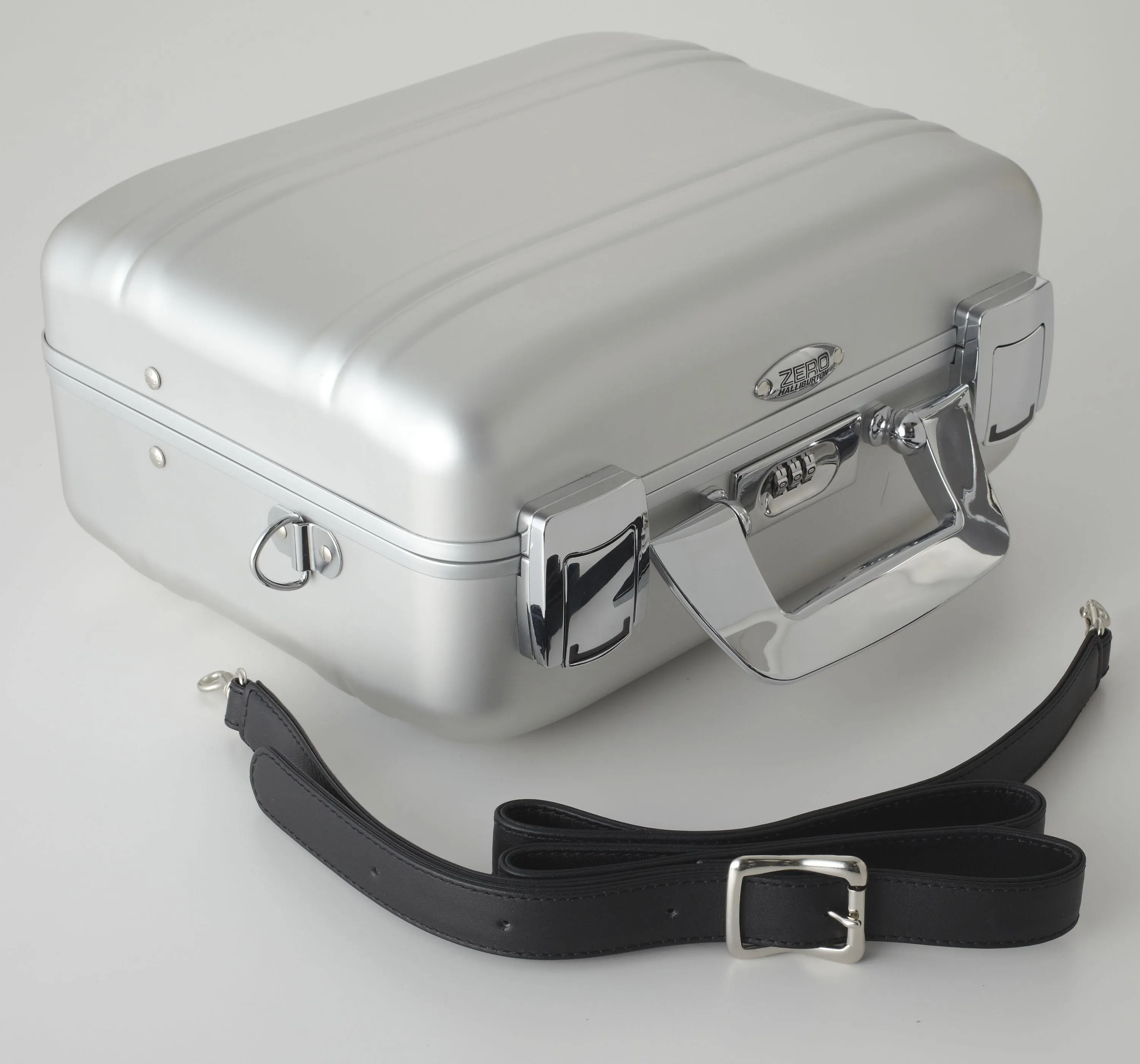 ZERO Halliburton Technical Camera Case